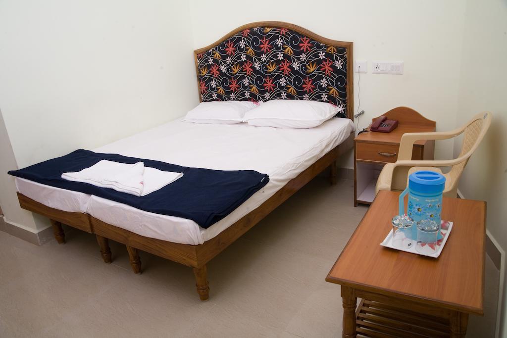 Vihas Inn Tirupati Room photo