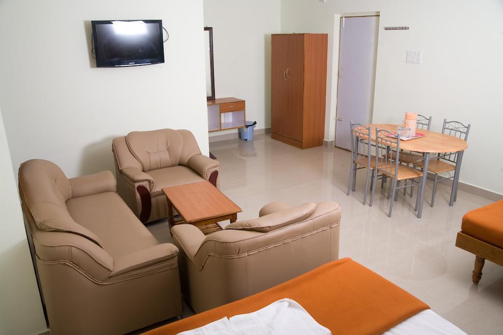 Vihas Inn Tirupati Exterior photo
