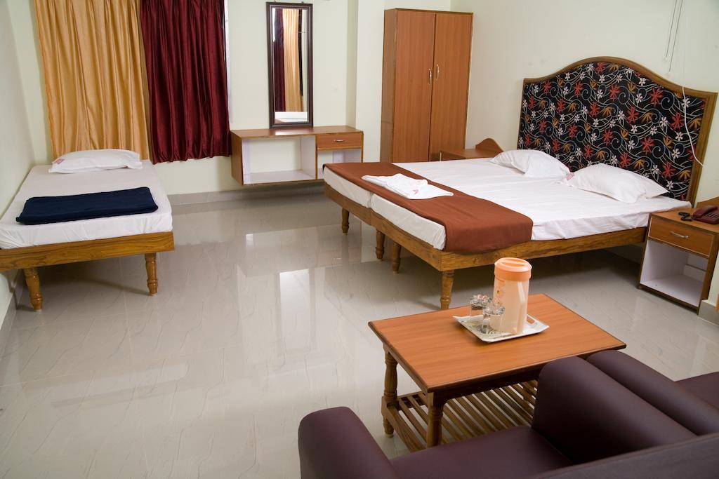 Vihas Inn Tirupati Exterior photo