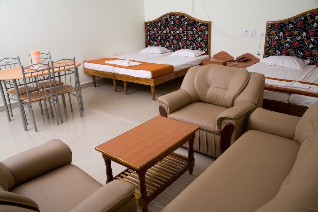 Vihas Inn Tirupati Exterior photo
